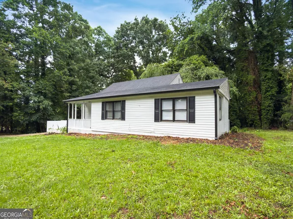 214 Pinewood Ln, Stockbridge, GA 30281