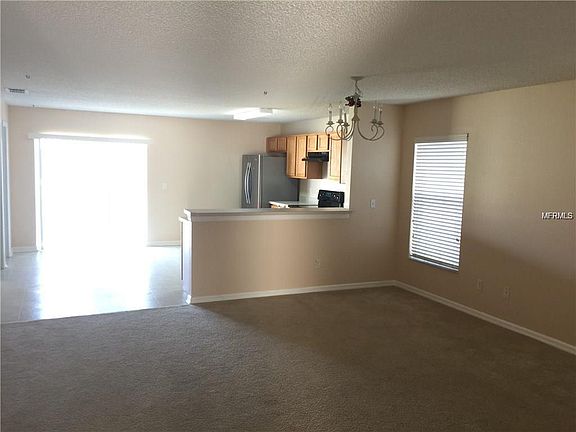 4th image of 819 Clifton Hills St