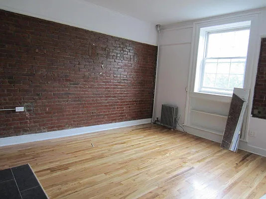 Rented by Evergreen Apartments BK | media 8