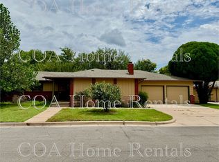104 S Oakwood Ave, Wichita, KS 67218