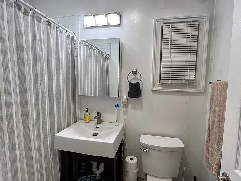 39 Cross St #1 — Photo 10