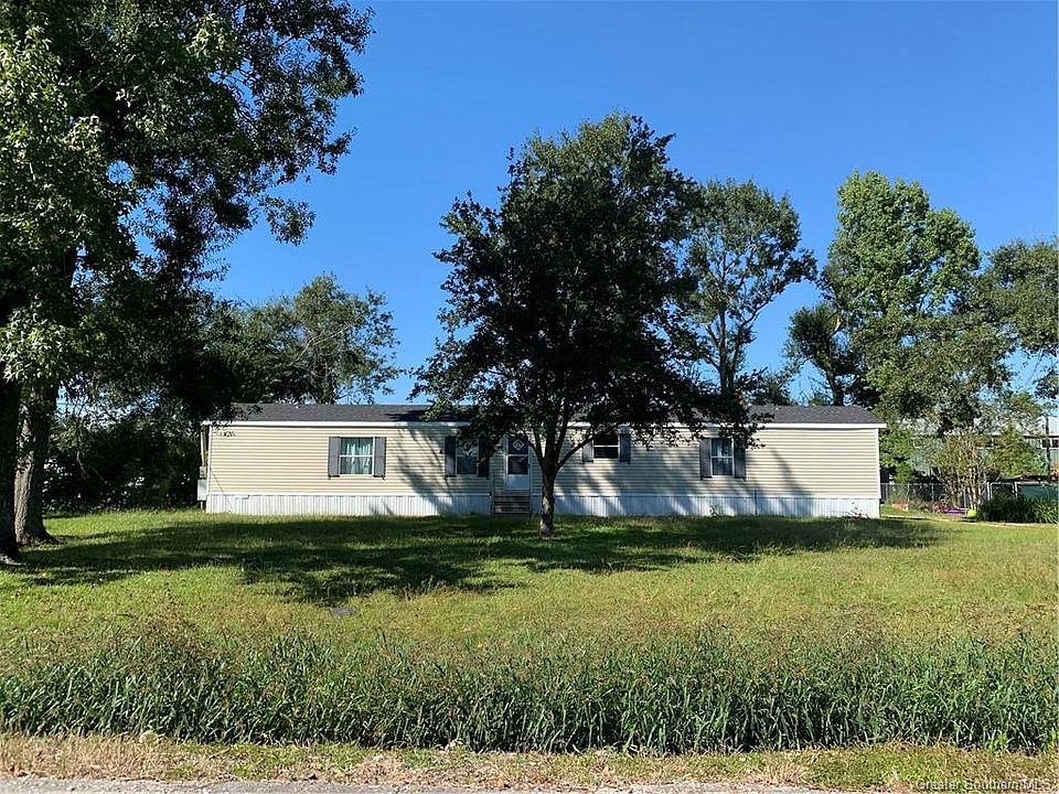 1st image of 722 Majestic Oak Dr