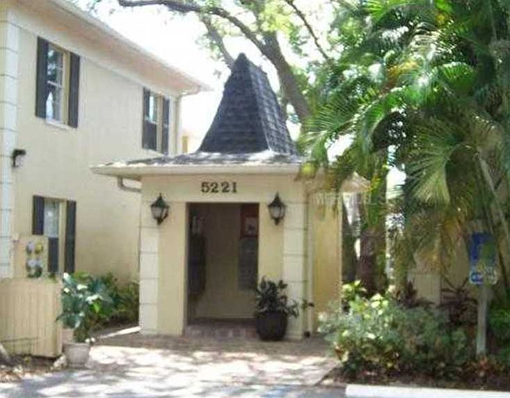 1st image of 5221 S Bayshore Blvd #32