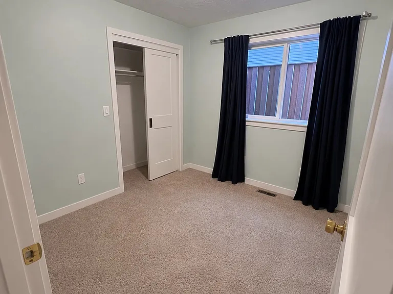 12790 SW Katherine St — Photo 13