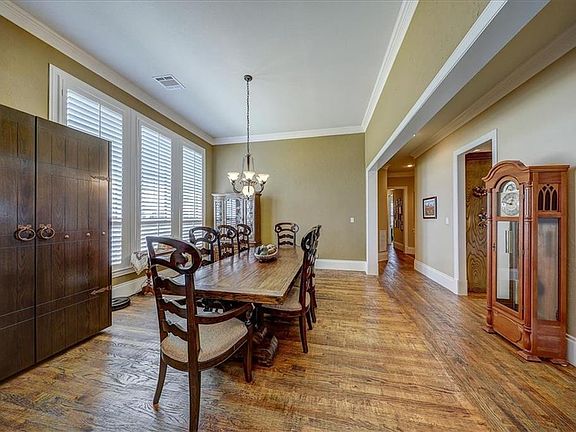 4th image of 128 Vermilion Ct