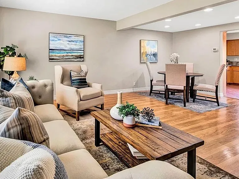 10408 Echo River Ct — Photo 23