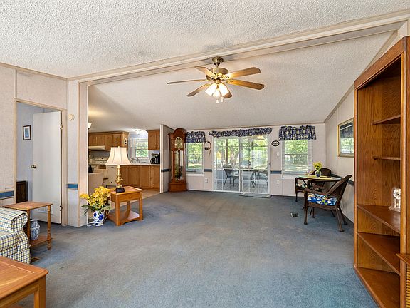 3rd image of 1439 McCoy Dr