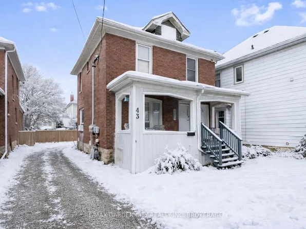 43 York St, Saint Catharines, ON L2R 6C2
