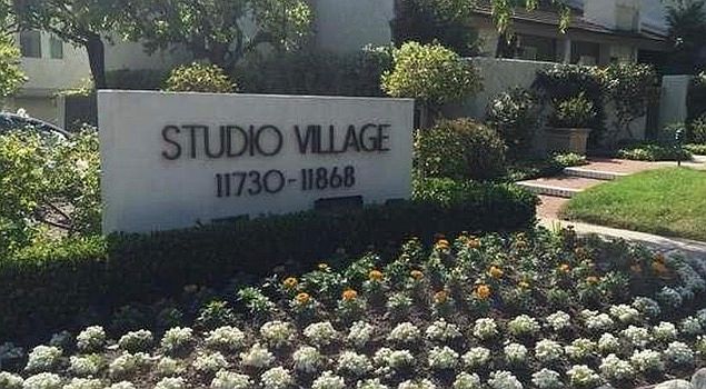 1st image of 11818 Moorpark St Unit T
