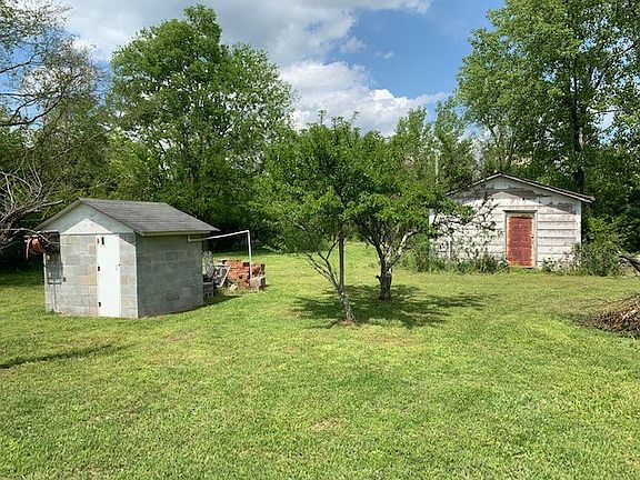 3rd image of 2641 Thurston Dr