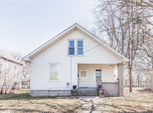 1109 4th St, Charleston, IL 61920