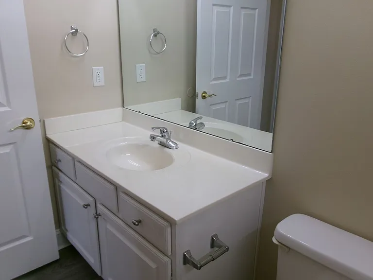 110 Fountain Pointe Ln #204 — Photo 9