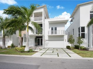 8305 NW 34th Dr, Doral, FL 33122
