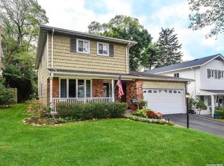 96 Radcliff Ave, Port Washington, NY 11050