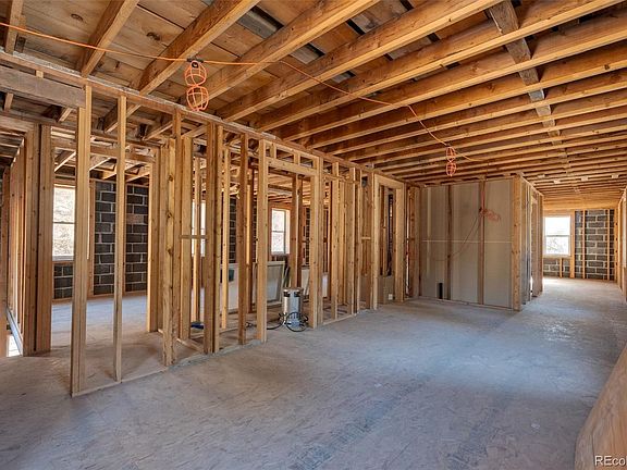 5th image of 1906 Hidden Valley Road