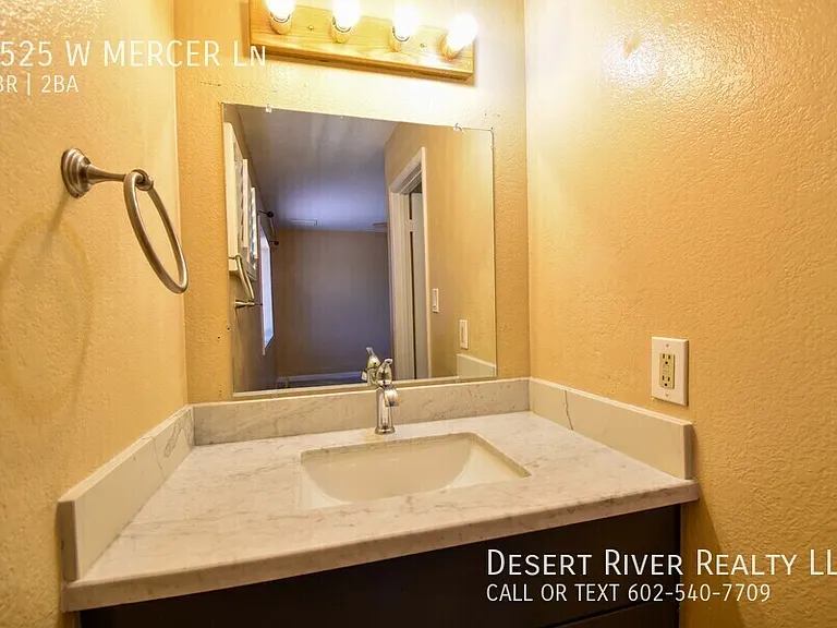 6525 W Mercer Ln — Photo 18