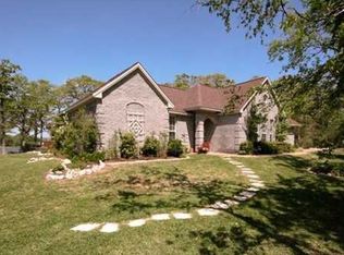 11010 Lakefront Dr, College Station, TX 77845