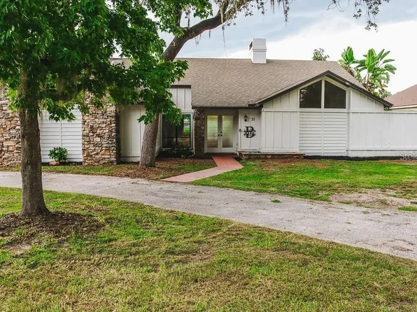 31 Sand Lake Pl, Eustis, FL 32726