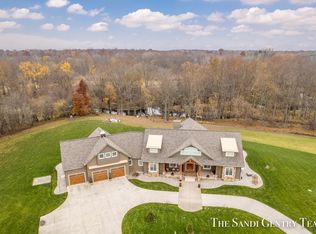 10370 State Rd, Nunica, MI 49448