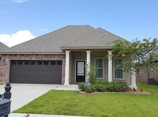 17078 Sills Dr, Prairieville, LA 70769