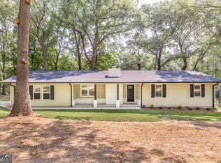 1017 Oak Ridge Dr, Byron, GA 31008