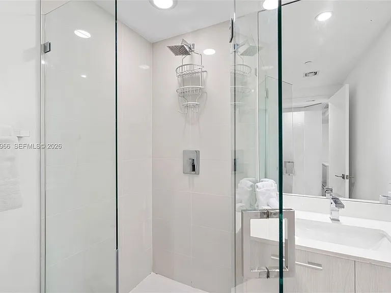55 SW 9th St #1904 — Photo 18