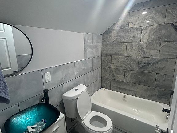 4th image of 369 Mechanic St Floor 3