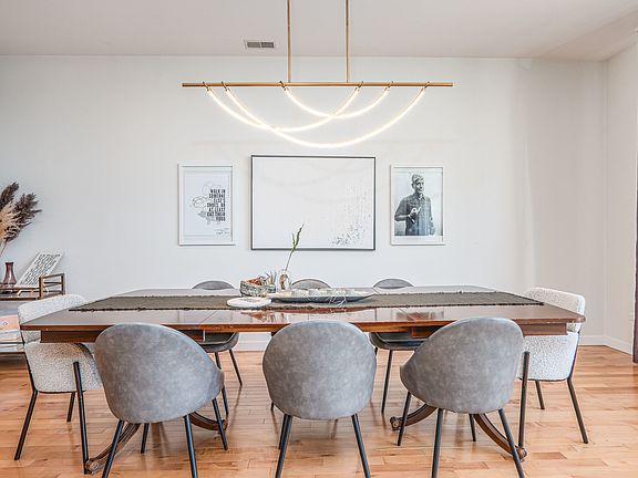 4th image of 843 N California Ave #3