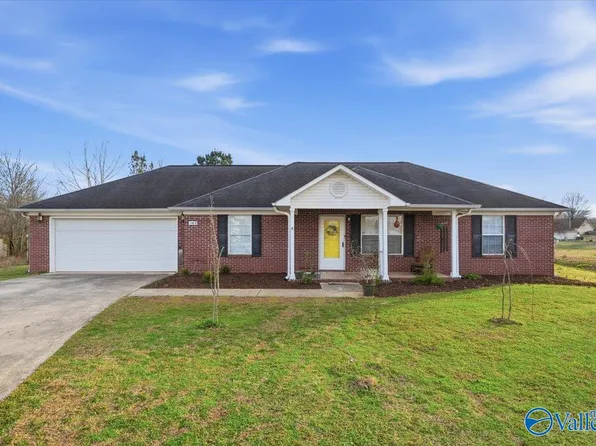 182 Bonaire Dr, Huntsville, AL 35811