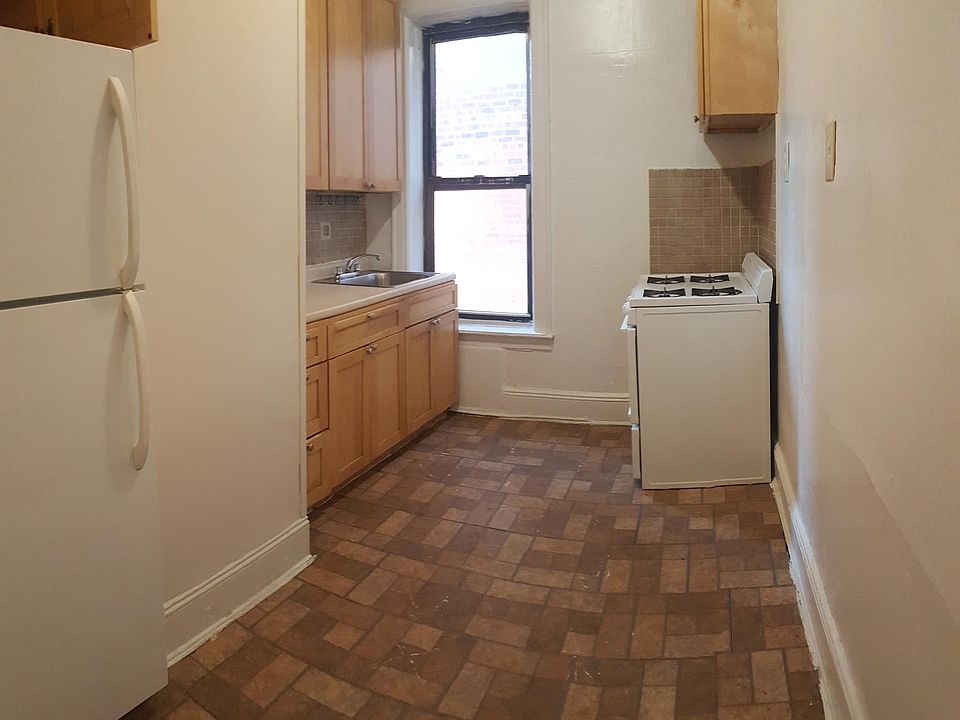 1st image of 4012 Parsons Blvd APT 3B