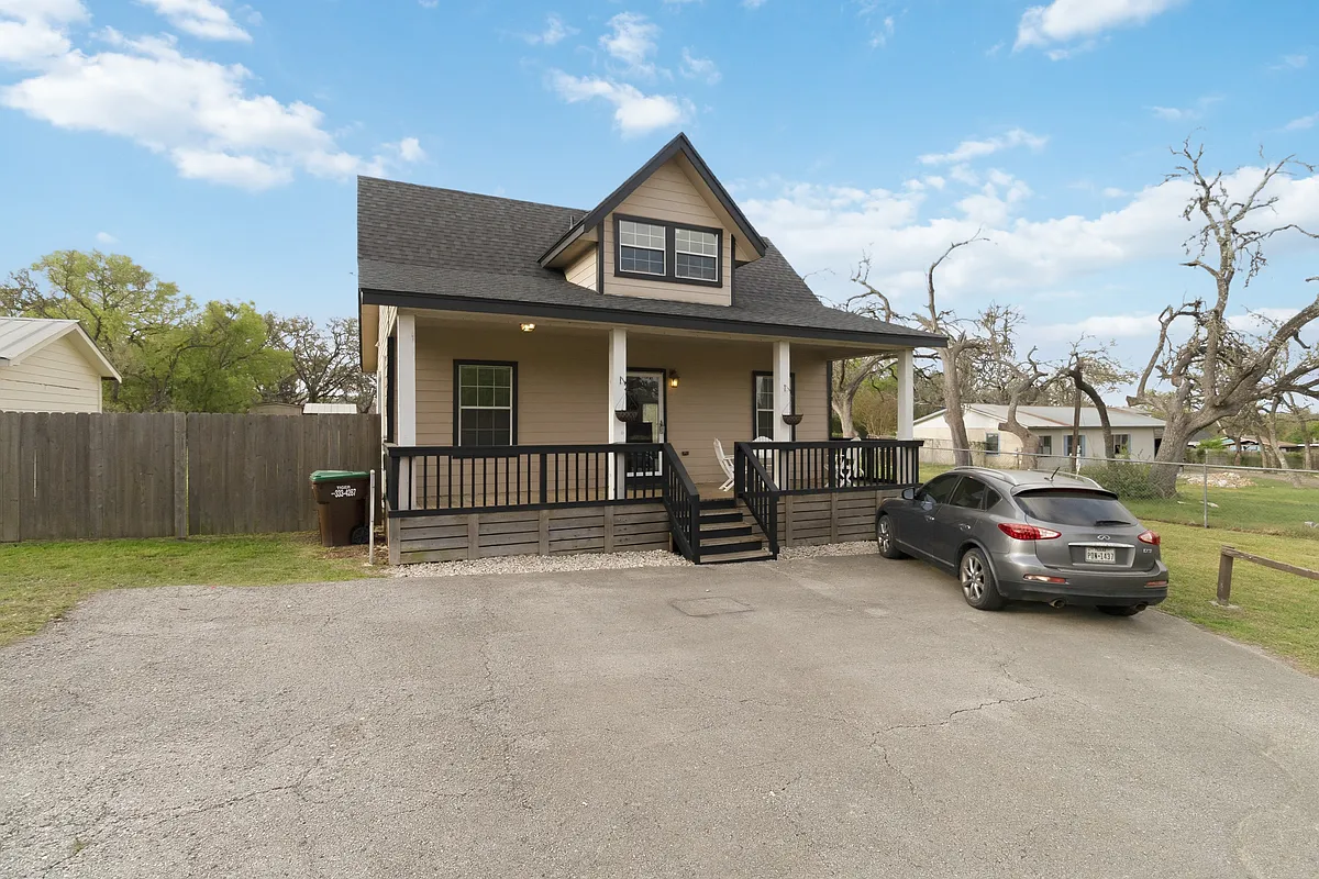 Building Photo - 9140 Sailfish Dr
