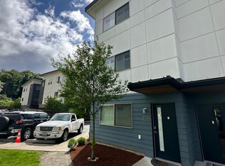 4240 S Greenbelt Station Dr, Seattle, WA 98118