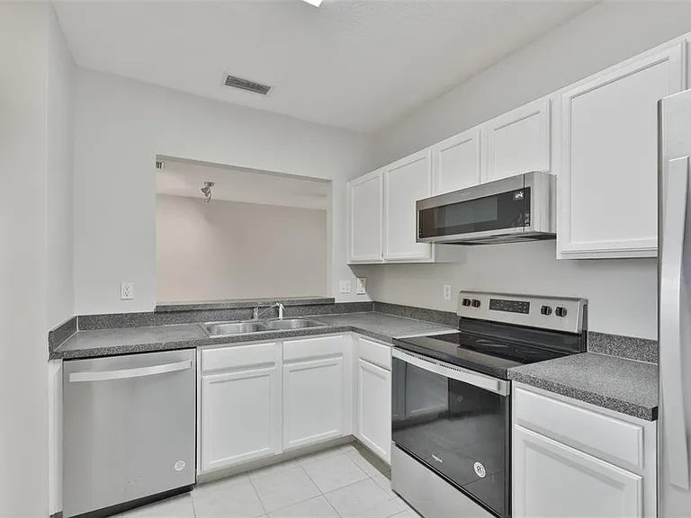 6437 Cypressdale Dr #201 — Photo 3