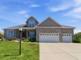 2527 Tate Dr, Schererville, IN 46375
