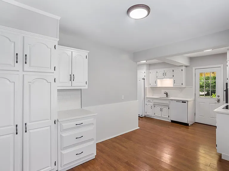 5 Rosedale Ave — Photo 7