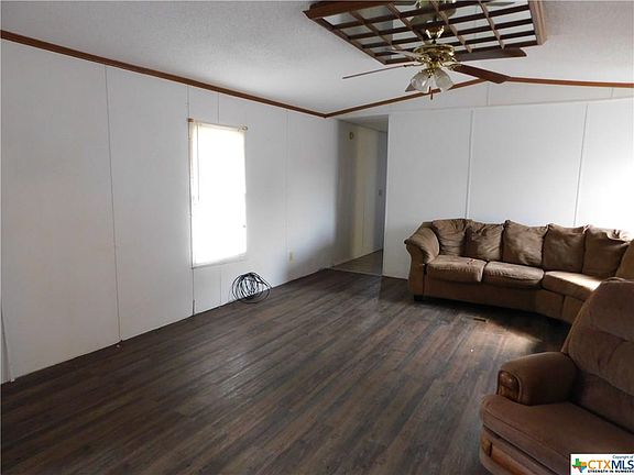 2nd image of 1075 Star Ln