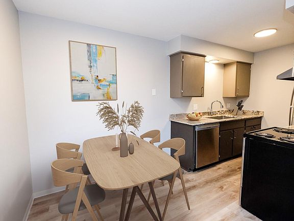 5th image of 1240 Bryant Ave #1