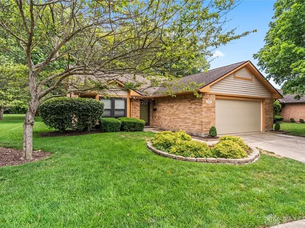 1990 Crosswind Ct, Englewood, OH 45322