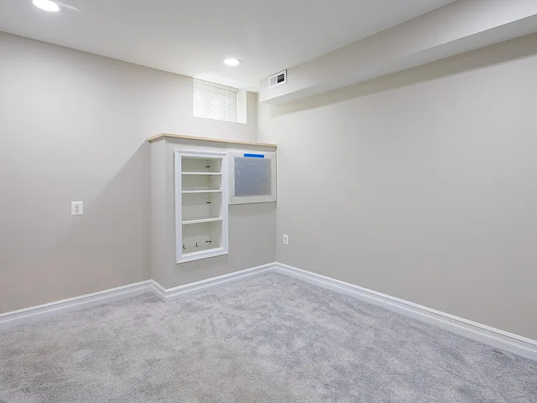 1612 Patapsco St — Photo 28