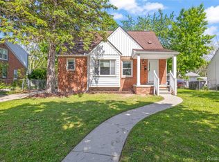 11348 Cavell St, Livonia, MI 48150