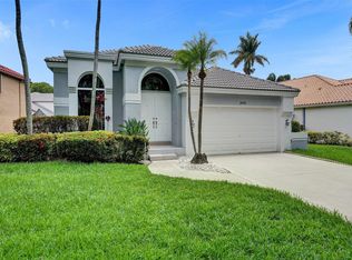 10433 Santiago St, Cooper City, FL 33026