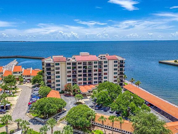 3rd image of 205 Port Royal Way #205