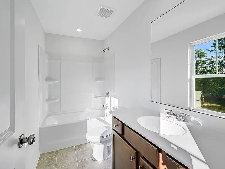 6133 Wayburn St — Photo 32