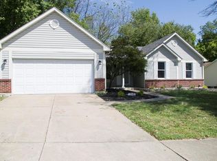 2050 Krause Hill Pl, Florissant, MO 63031