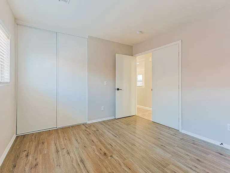 2281 E Peach Tree Dr — Photo 13