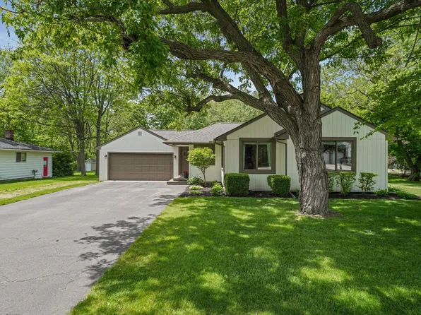 2938 Dearborn Ave, Rochester Hills, MI 48309