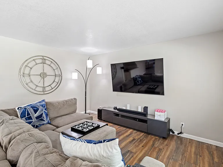 245 Firestone Dr — Photo 9