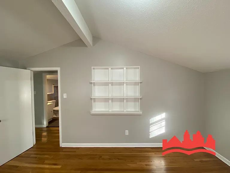 4242 Escrow St — Photo 16