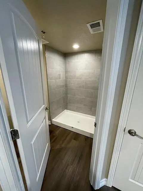 Building Photo - 2445 Ridge Top Dr #7