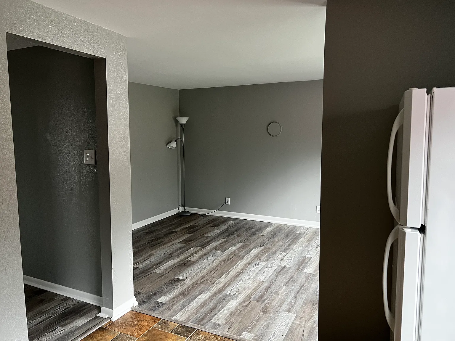 2 bed, $880 — Photo 4
